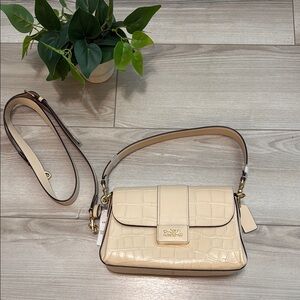 NEW!!Coach Cream Croc-Embossed Women's Bag